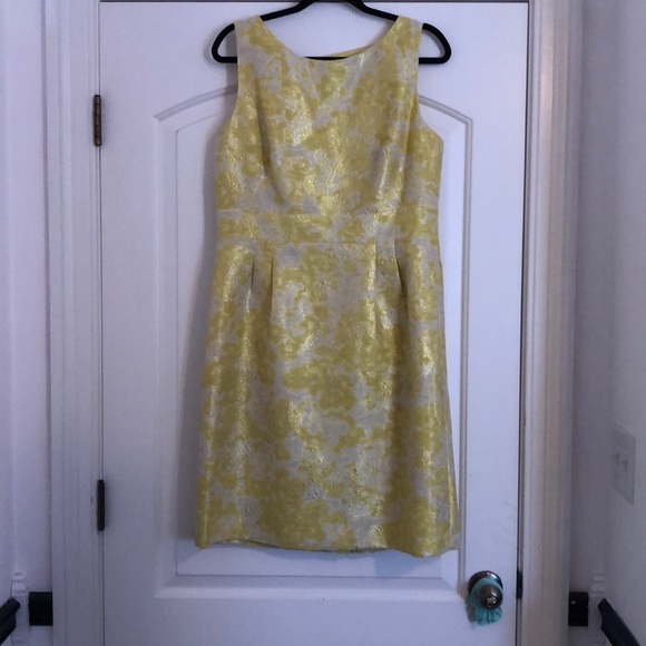 Tahari Dresses & Skirts - Tahari Arthur S. Levine Beautiful Women’s Dress